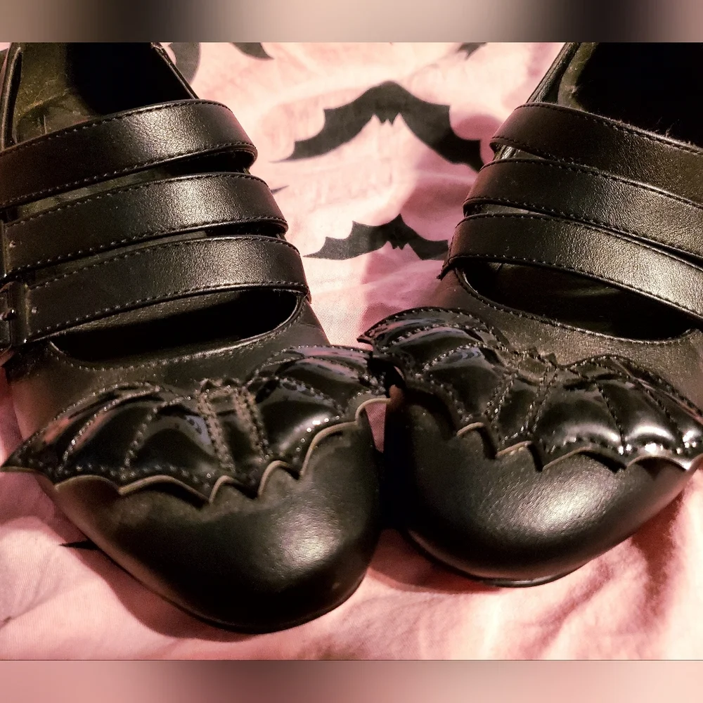 Strange Cvult Bat Heels Killstar Hot topic Widow Sourpuss Dollskill - Picture 4 of 4